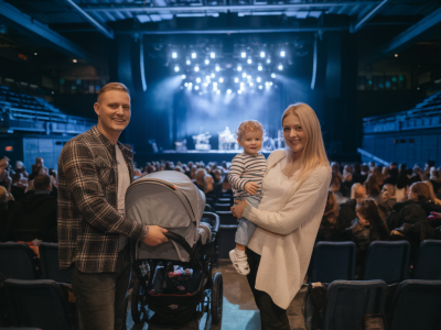 Wie planst du einen barrierefreien familienabend mit kleinkindern in chemnitz‑konzerten: toiletten, buggy‑tipps und entspannte sitzplätze?