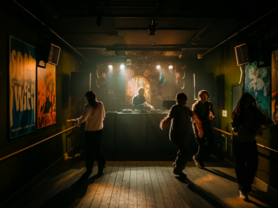 Wo sind die besten geheimen jazz‑und elektro‑afterhour‑spots in chemnitz und wie kommst du dort unkompliziert rein?